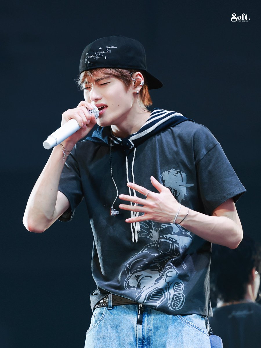 𝙎𝙤𝙛𝙩. tweet media