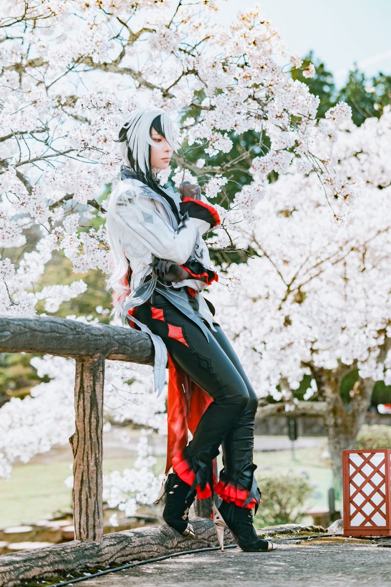 ぺしゃ/next... tweet media