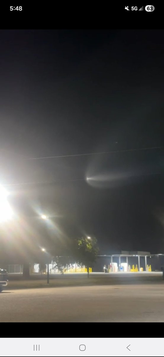 SamRobertsWX's tweet photo. #JellyfishCloud spotted this morning after the early-morning SpaceX launch. 🎐☁️🚀 So cool. #scwx @Live5News @BILLWALSHTV @MinorWX @WXwithLex @hidalgo_matthew (📸: Photographer Benjamin Gadson) https://t.co/3VRkQVMPvK