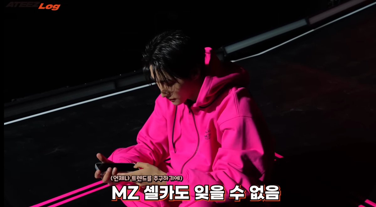 hatyuverse's tweet image. our redundant queen is back💖