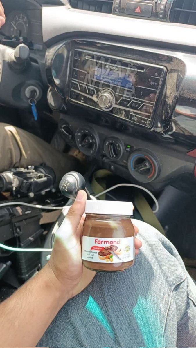 war_noir's tweet image. #Iran / #USA / #Israel 🇮🇷🇺🇸🇮🇱: A notable photo posted recently by members of the Iranian Forces (#IRGC).

One of the IRGC members is notably carrying a 5.56x45mm #NATO Delta Defense Group “D.D.G-4 Carbin”.