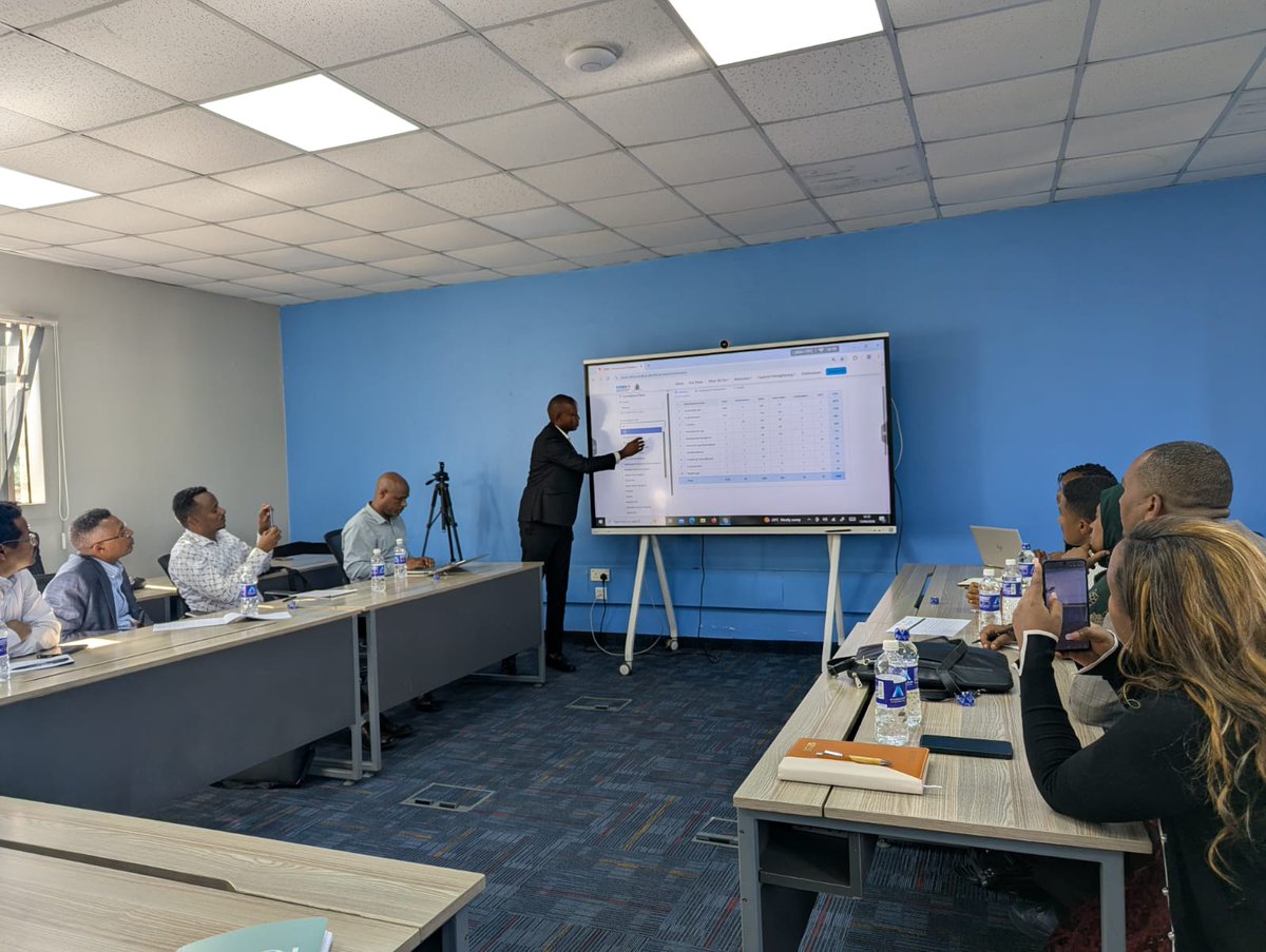 CEMA_Africa's tweet image. #CEMA was delighted to host Kenya &amp;amp; Ethiopia's Ministries of Health for critical conversations on #AMR. Our AMR dashboard built by CEMA scientists tracks infection patterns down to facility level. Better #Data visibility is a powerful way to fight AMR.