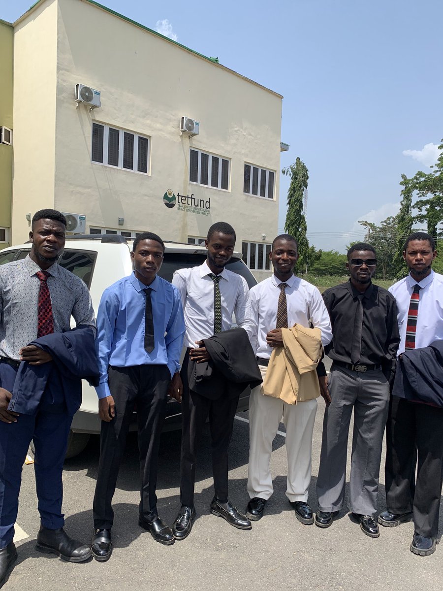 ChristMike🤴 tweet media