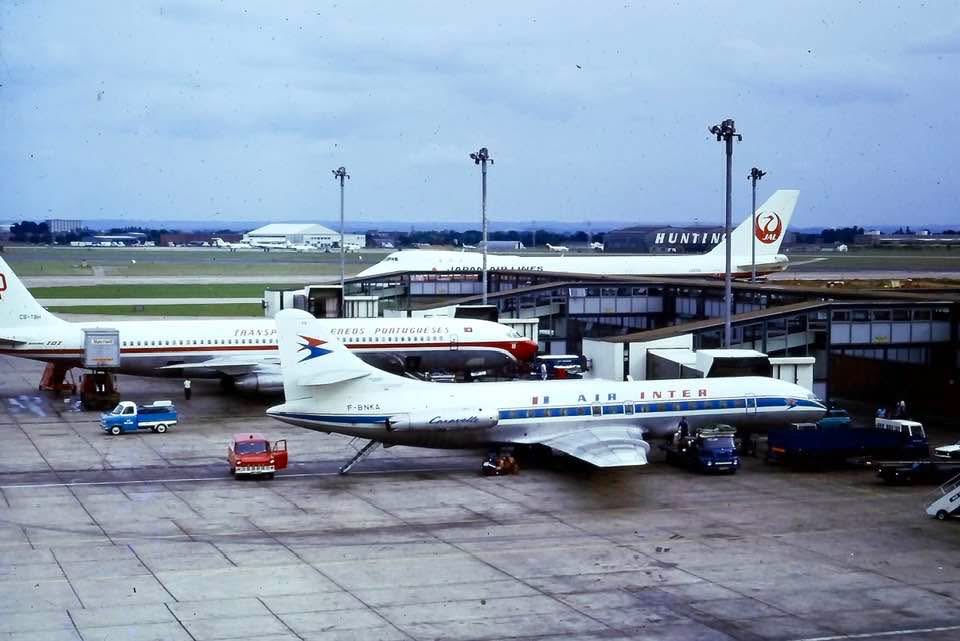n194at's tweet photo. Air Inter
Sud SE-210 Caravelle III F-BNKA
LHR/EGLL London Heathrow Airport
Date: 1970s
Photo credit Peter Barford
#AvGeek #Airline #Aviation #AvGeeks #Caravelle #AirInter #LHR #Heathrow @HeathrowAirport #London 🇫🇷 https://t.co/9HJDBRdkMY