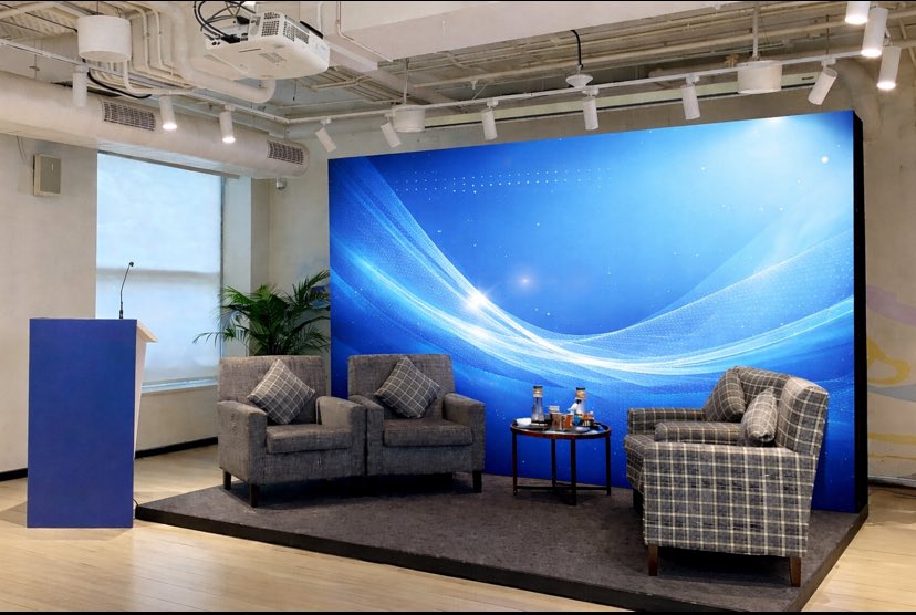 4techsolution's tweet image. Elevating conversations with a space that speaks professionalism 💼✨
Minimal. Modern. Impactful.
#CorporateEvents #EventSetup #StageDesign #4techsolutions