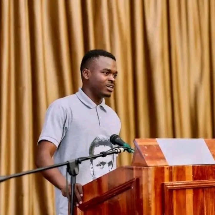 TekoModise16's tweet photo. Abduction Alert🚨
I've just received sad and disturbing news that our former ZINASU National president Commander Emmanuel Sitima has been abducted. His whereabouts are still unknown.
#BringBackSitima https://t.co/wY8RagHpAC