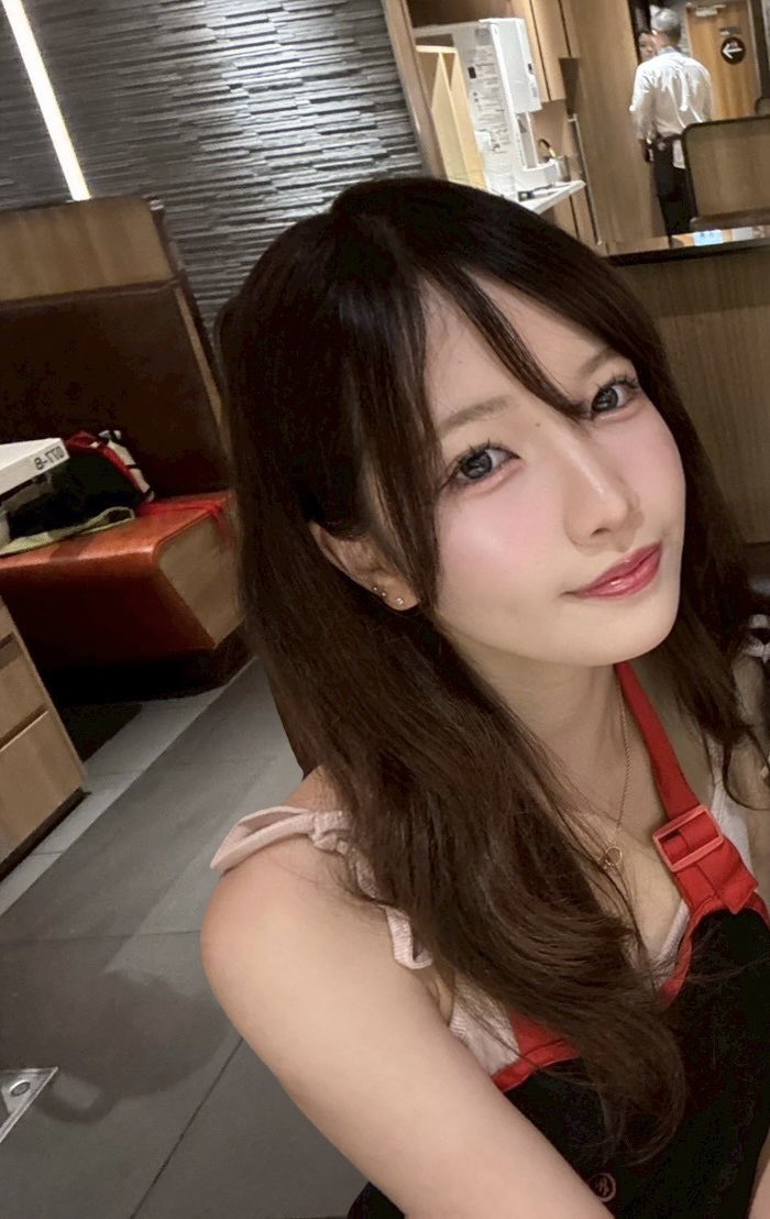 床のシミ tweet media