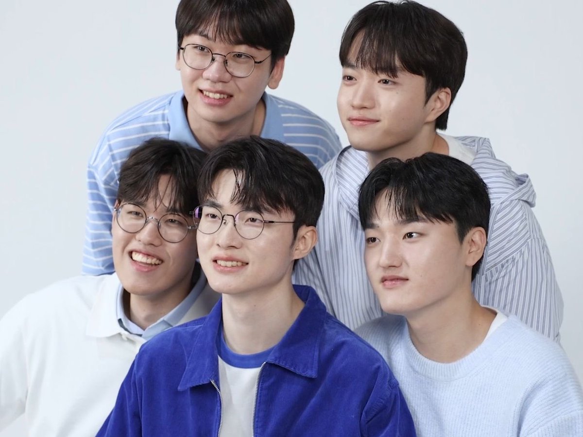 ninefold_doran's tweet photo. To my dearest family, please be together, for a very very long time 🥺♥️ https://t.co/wz1Z1gCJRo