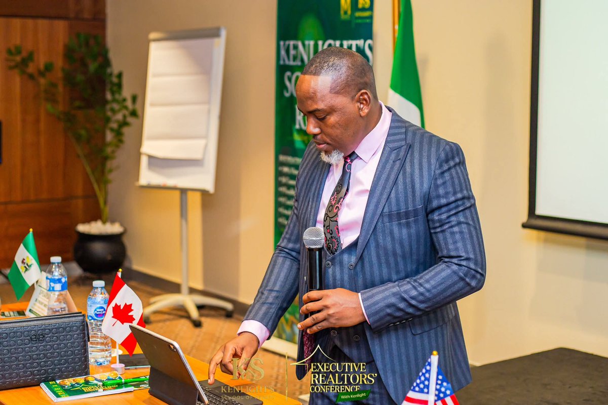 KenlightsRealty's tweet photo. PICTORIAL EXCERPTS 📸

The EXECUTIVE REALTORS' CONFERENCE with Kenlight
📍 Transcorp Hilton Abuja
📅 March 21st, 2026.

Theme: EVOLVE

A thoughtful gathering of people who are actively building, investing, and shaping the future of real estate. https://t.co/07RbgvVvRF