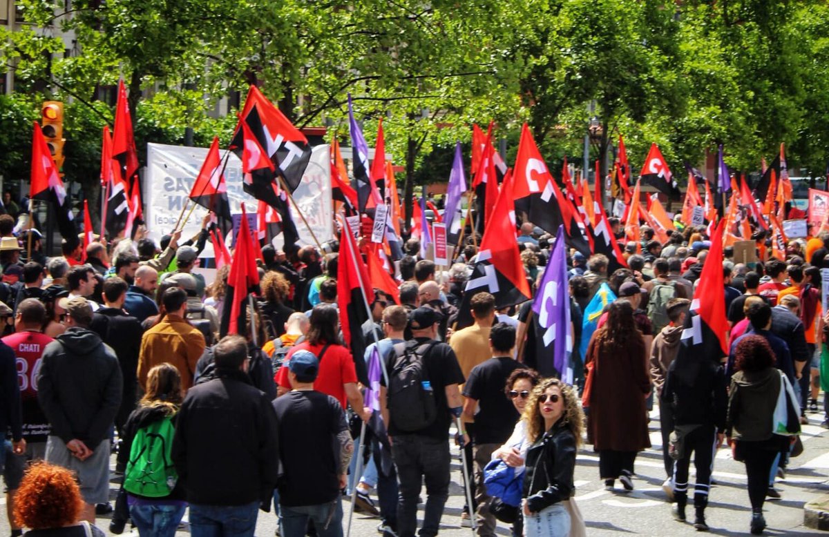 ARTICLE | Per què rebutjem les Eleccions Sindicals?    

Set Claus de l’acció sindical de la CNT i de la proposta de model sindical propi  

«Els problemes laborals necessiten solucions ja, i no poden esperar a tacticismes electorals [...]»

cnt.cat/blog/14/04/202…