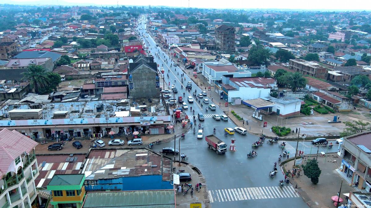 JAMBONews1's tweet photo. #𝐑𝐃𝐂 🇨🇩| Trois civils ont été tués dans le territoire de #Bunia, au cours d’une fusillade dans le quartier #Bankoko l’information nous est parvenue ce mardi 14 avril 2026, à #Kinshasa.
𝐉𝐀𝐌𝐁𝐎𝐍𝐄𝐖𝐒 | 𝐒É𝐂𝐔𝐑𝐈𝐓É https://t.co/4eLTCl1i8F