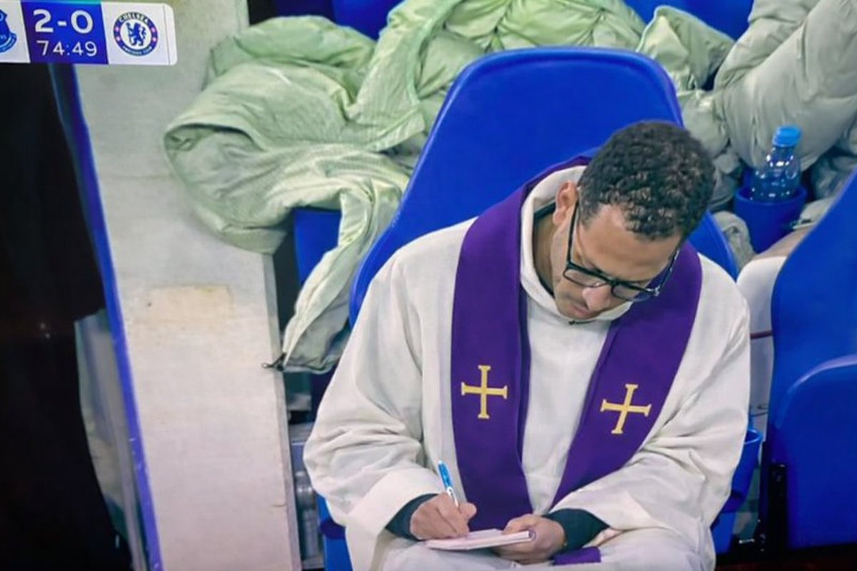 ahimbise256's tweet photo. "A letter to the church in Strasbourg, your pikin don suffer tire, e wan run... "🤣 https://t.co/CM1cw89Zfa