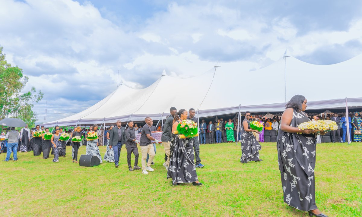 Ku rwibutso rwa Jenoside yakorewe abatutsi rwa Nyarubuye mu Karere ka ...