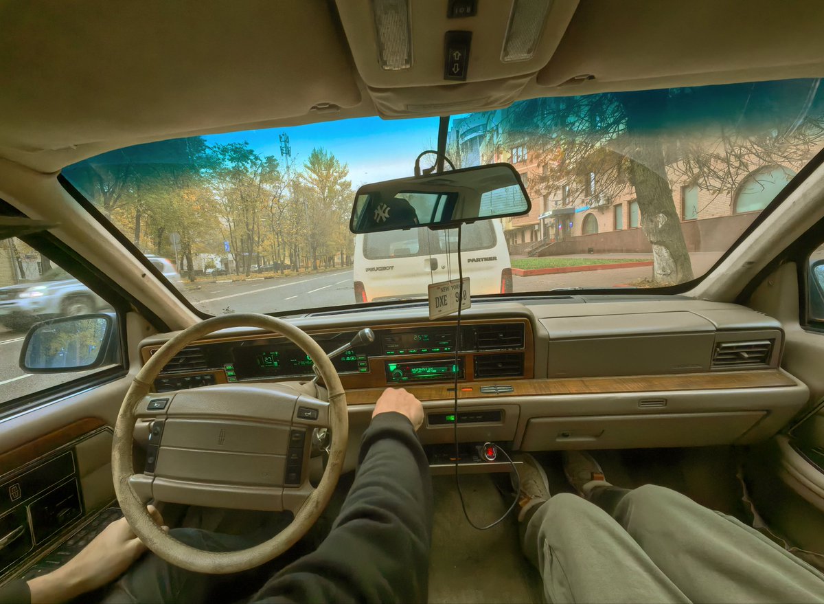 Искусство Быть Посторонним tweet media