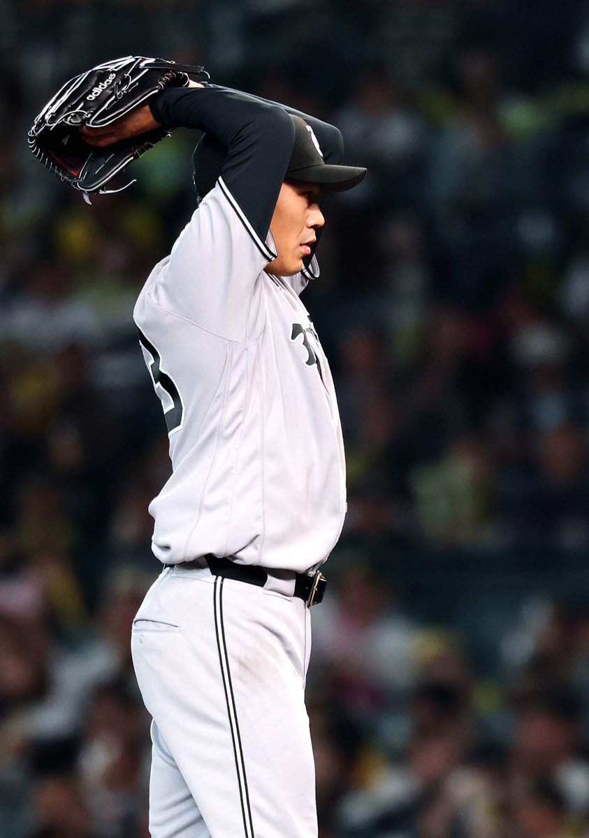 四回裏】巨人 2-0 阪神 #則本昂大 投手は #浦田俊輔 選手の好守もあり