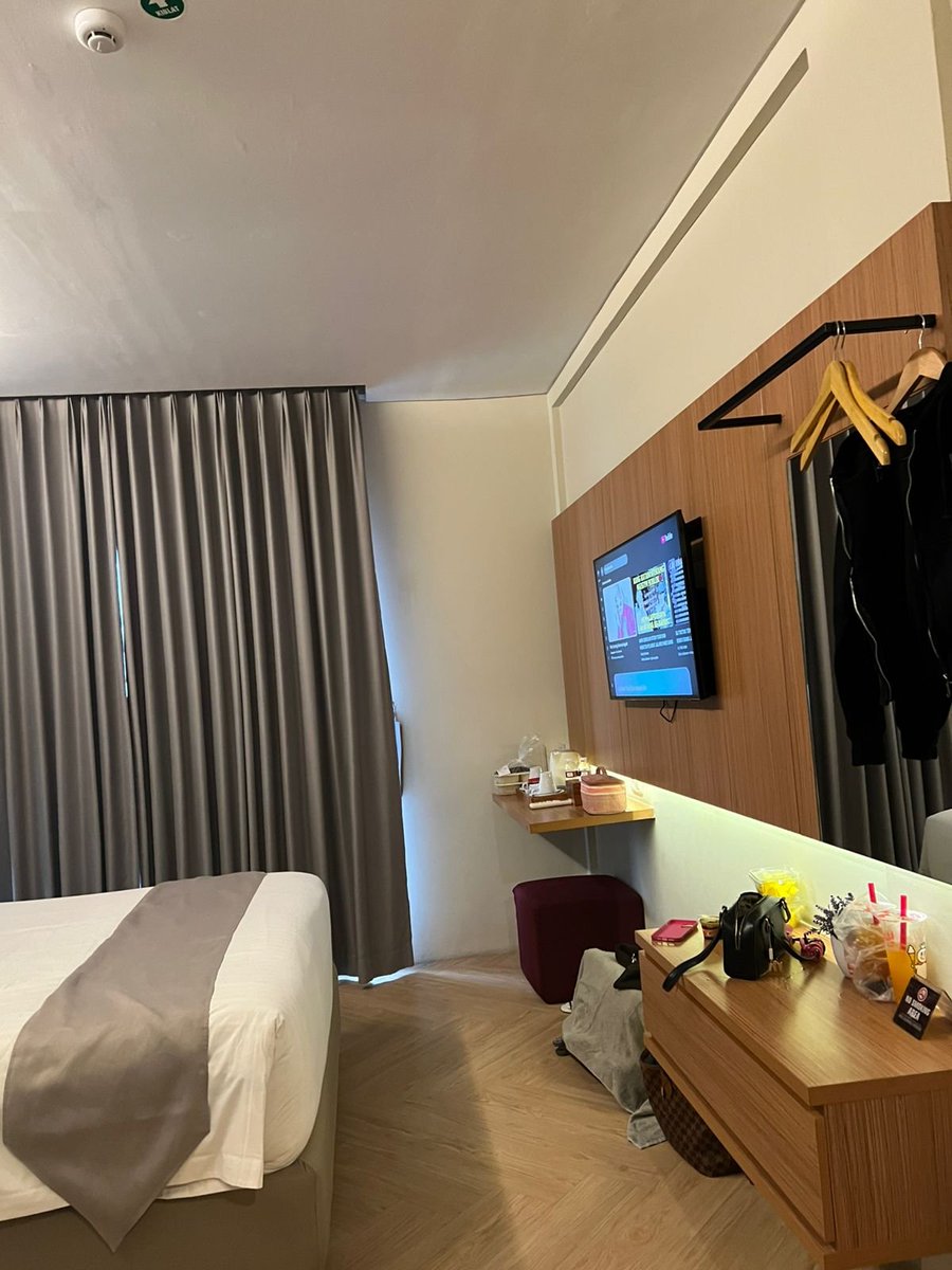 komponccen's tweet photo. Main ke room aku bby  jaksel tebet https://t.co/IPi0Nksdbk