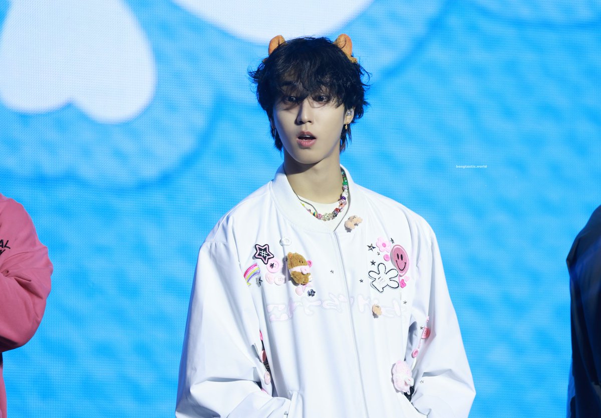 HUI_bangtastic's tweet photo. 260404🐿️

STRAYKIDS 6TH  FANMEETING🏠

#StrayKids #skz #스트레이키즈 #ストレイキッズ #스키즈 #スキズ #Han #한 #ハン #JONE https://t.co/eOYtFcDRNJ