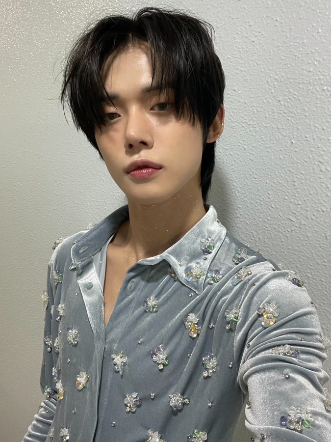 monzclub's tweet photo. make #𝕣o͠mmαʼ𝜗𝚑αppy está en mi lista desde que me enteré de su aniversario por ende estoy con todas las energías de escuchar entero esta #でのːp𝕝αyl𝕚st.

𝚜i𝑙𝕝y (𝕤l𝕪) 𝐟o͞x ⦮ ⦯ ⋆˚࿔  𝕪e’r𝕚m https://t.co/Y5TQXRvHVN