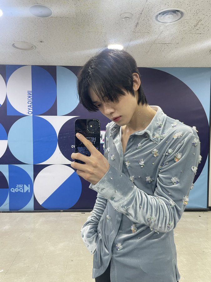 monzclub's tweet photo. make #𝕣o͠mmαʼ𝜗𝚑αppy está en mi lista desde que me enteré de su aniversario por ende estoy con todas las energías de escuchar entero esta #でのːp𝕝αyl𝕚st.

𝚜i𝑙𝕝y (𝕤l𝕪) 𝐟o͞x ⦮ ⦯ ⋆˚࿔  𝕪e’r𝕚m https://t.co/Y5TQXRvHVN