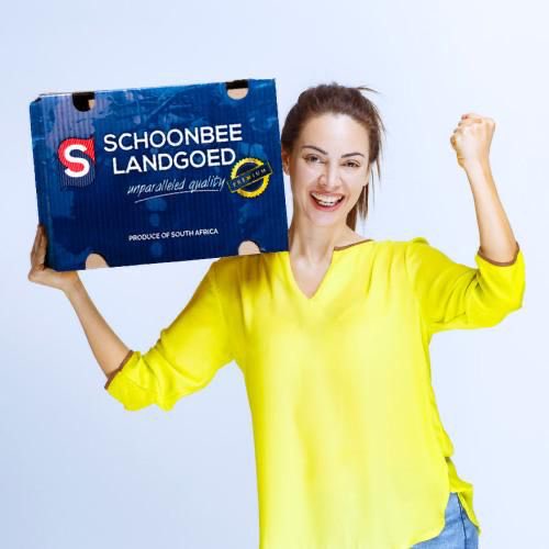 schoonbeeland's tweet photo. I have been hanging around for months waiting for my big day! Finally! 🍋🍋
Harvested, cleaned and groomed! I am on my way to your favourite shop around the world! 🌎 
Fresh, juiced or dried. 
🍋 Lemon season has officially started at Schoonbee Landgoed in the Loskop Valley. 🍋 https://t.co/2lThhBzsUs
