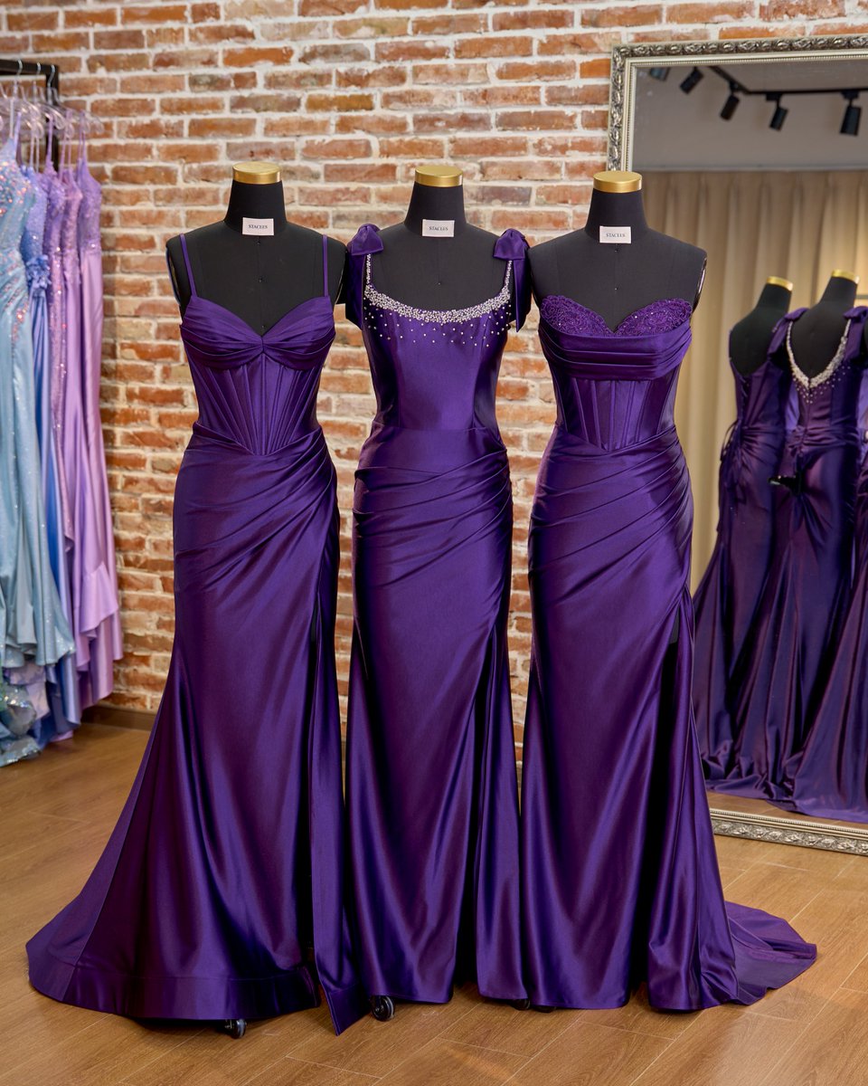 Staceesofficial's tweet image. Perfect grape simple dress! 💜Have You Said ‘YES’ to The Dress Yet ?…

#stacees #prom #promdresses #sheathdress #pearl #strapless #prom2026 #grape #pleated