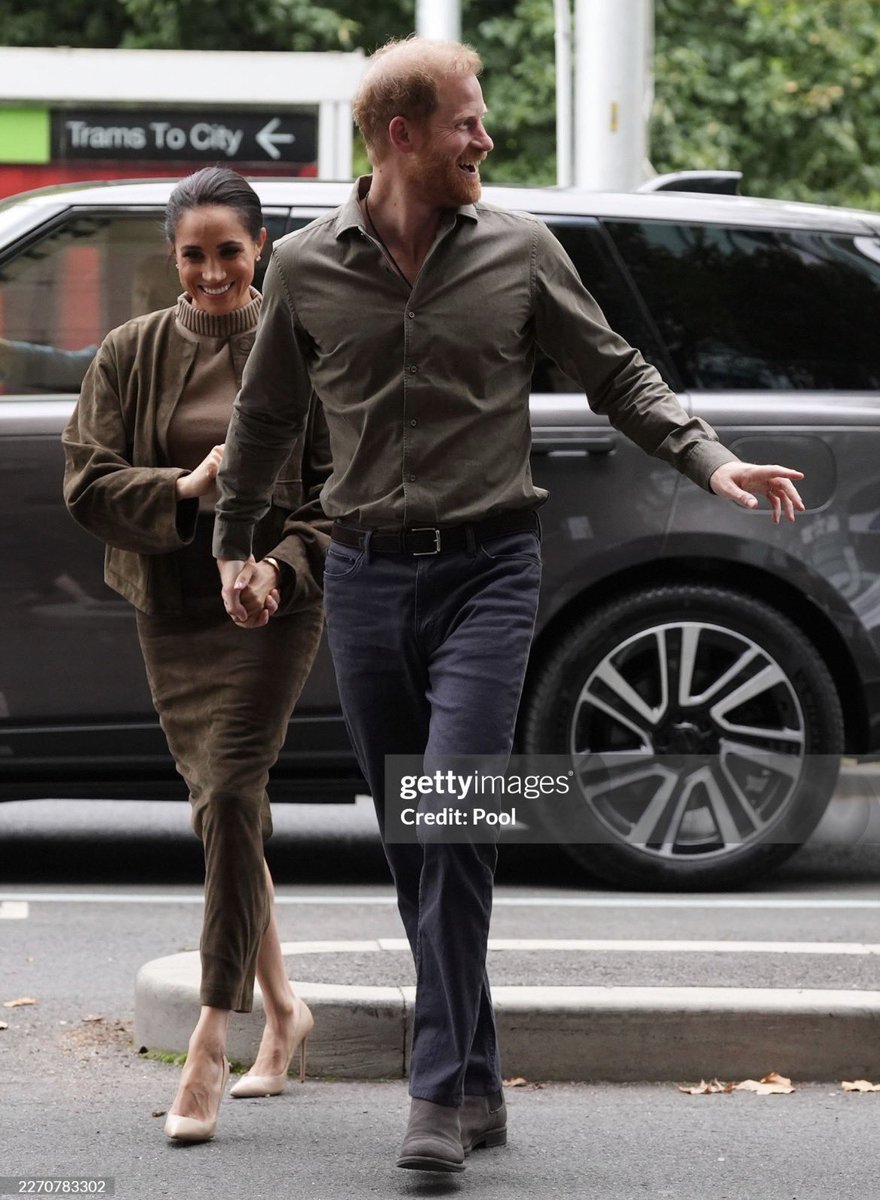 meghan updates🧸ྀི tweet media