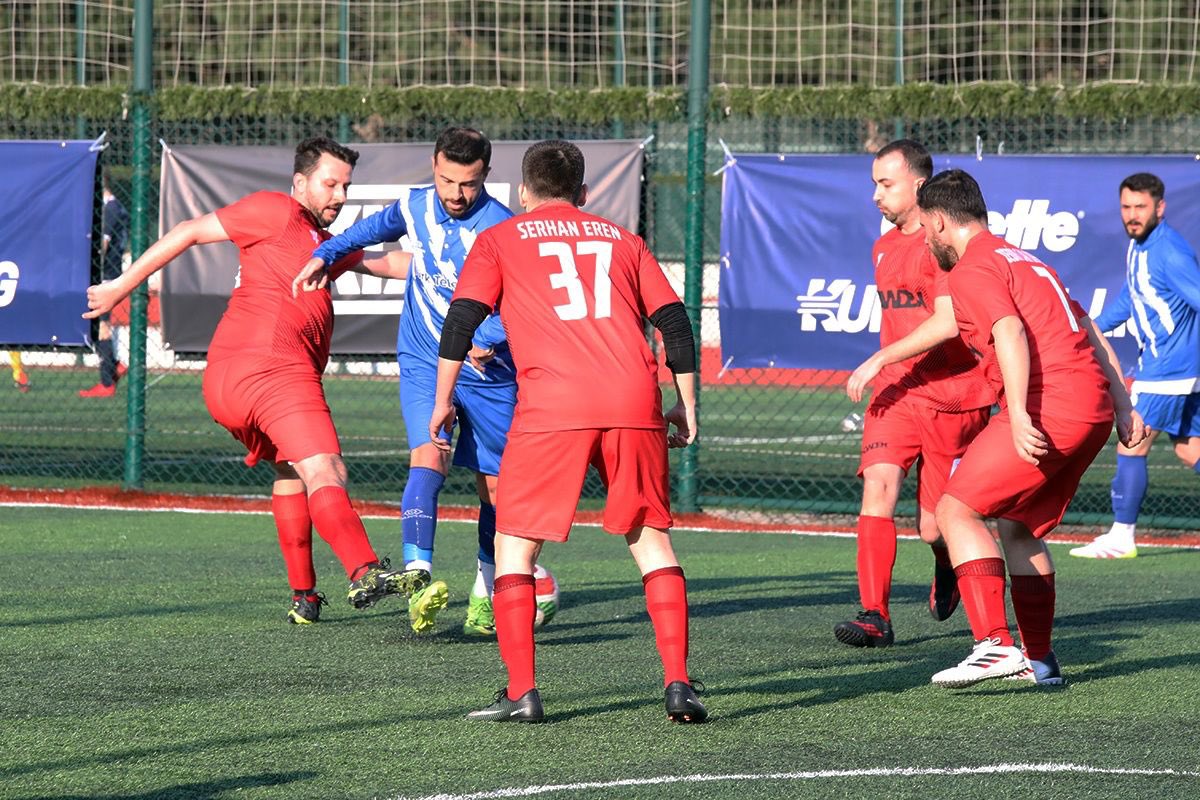 HowdenTurkey's tweet photo. #Howden Türkiye olarak 11 Nisan – 13 Haziran 2026 tarihleri arasında düzenlenen 2026 #GilletteKurumsalFutbol Ligi’nde sahadayız!

#HowdenTürkiye'yi en iyi şekilde temsil edeceklerine inandığımız oyuncularımıza tüm maçlarda başarılar dileriz…
#Howden #HowdenTurkiye https://t.co/8JUaTqOrIL