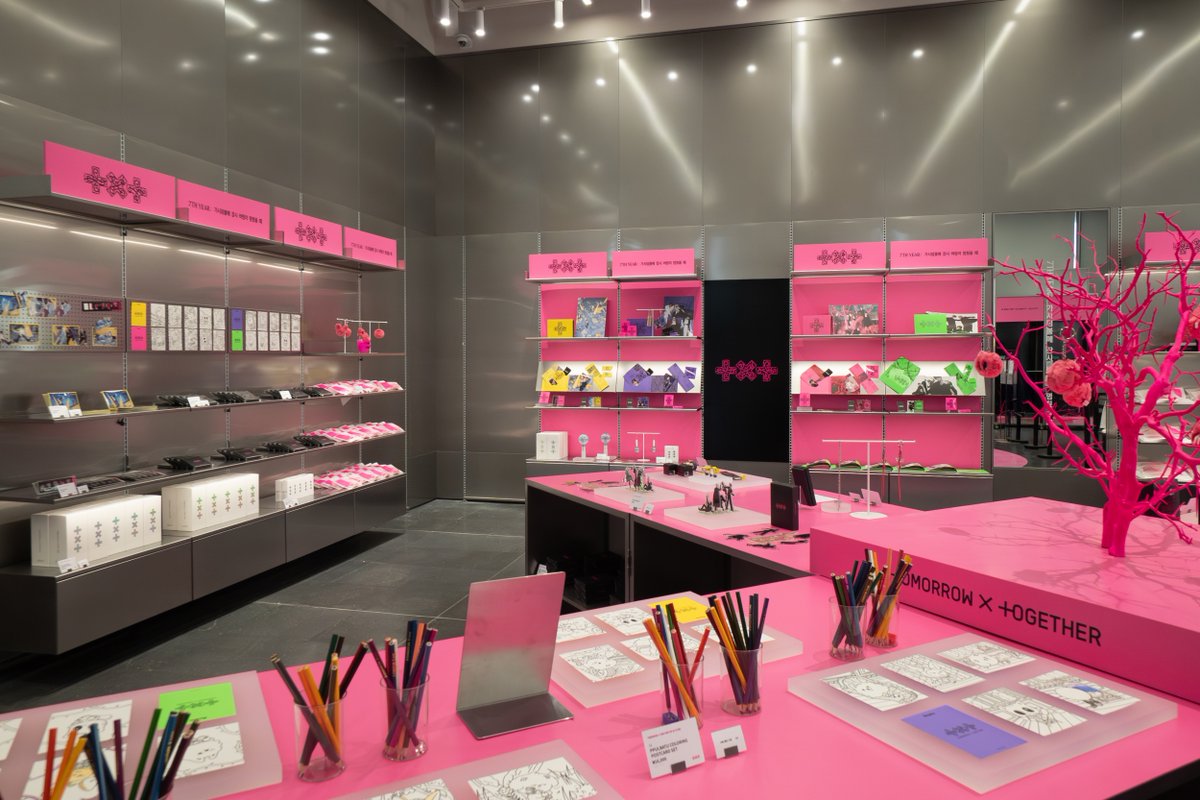 HYBE MERCH tweet media