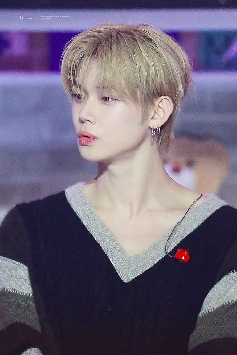 kitty mew tweet media