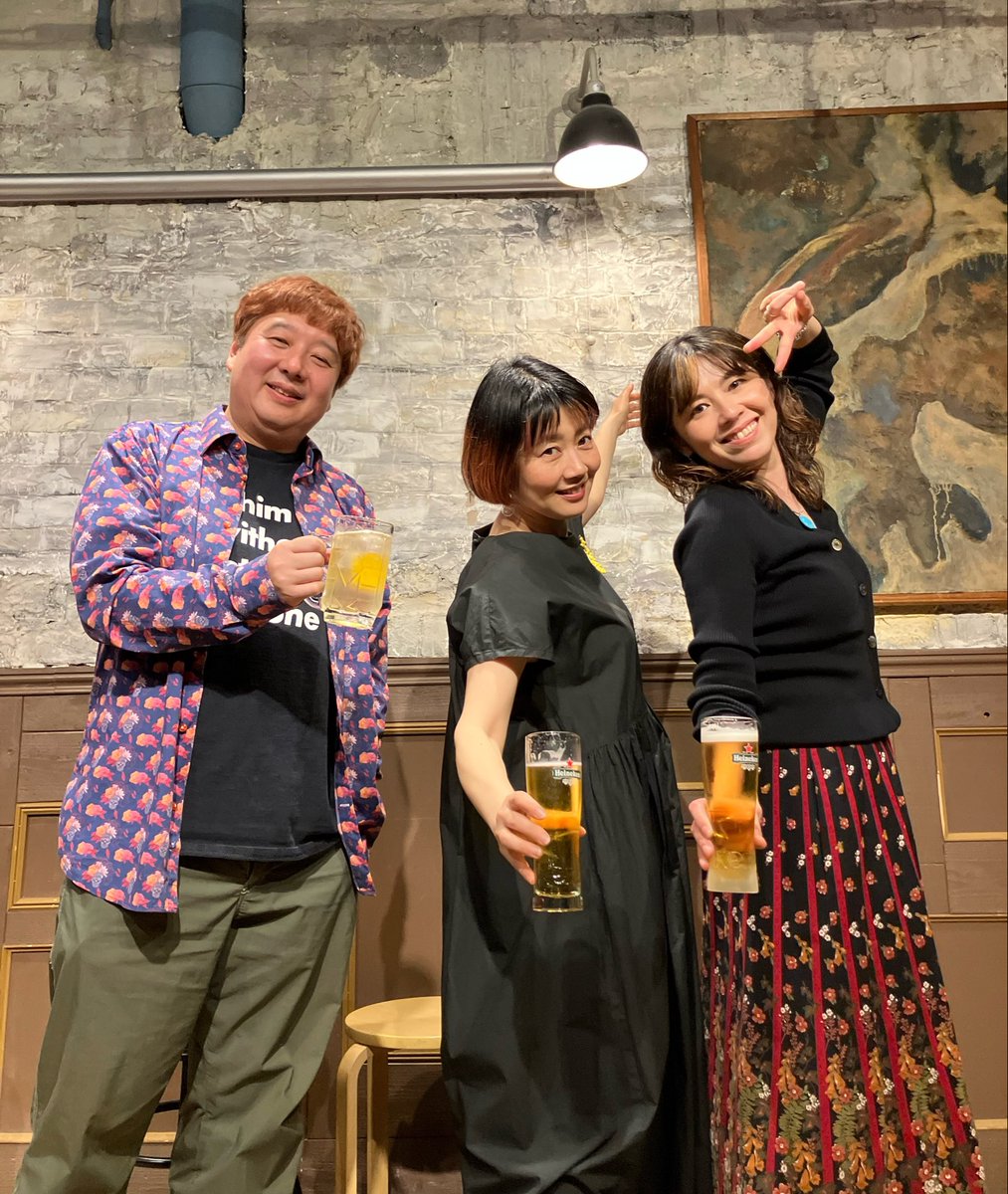 mina_ganaha's tweet photo. 日曜日はゲストとあそぼ❣️
NUUさんをお迎えして、ピアノ俊太郎さんと3人でのライブ‼️

んもう〜、最高に楽しかった✨
なんかも〜、お2人からはもちろん、お客さんからも、たくさんいいものをもらった感じです🥺🥺🥺

ありがっさまりょうた🙏🙏🙏

↓つづく https://t.co/IhJGbef3Bt