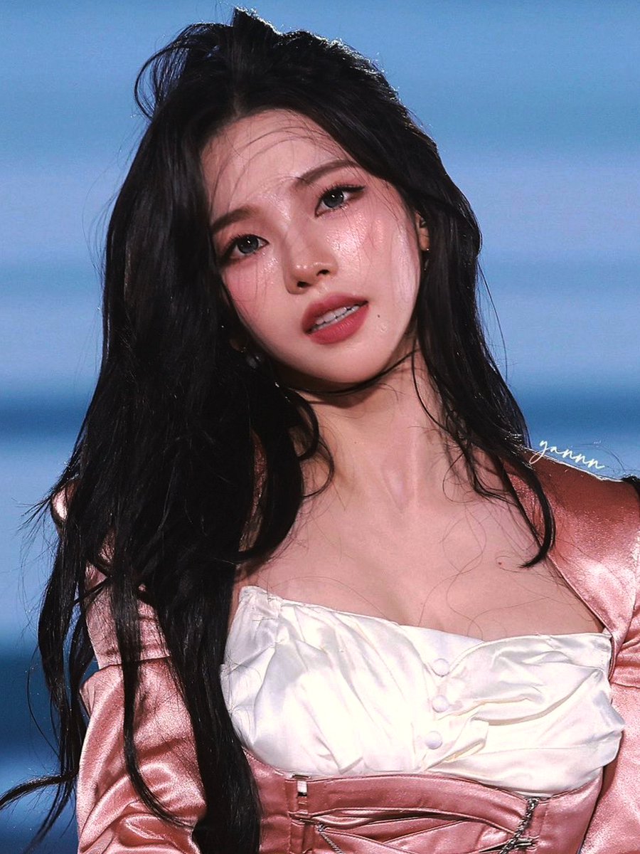 ENHYPEN is #7 KARINA tweet media