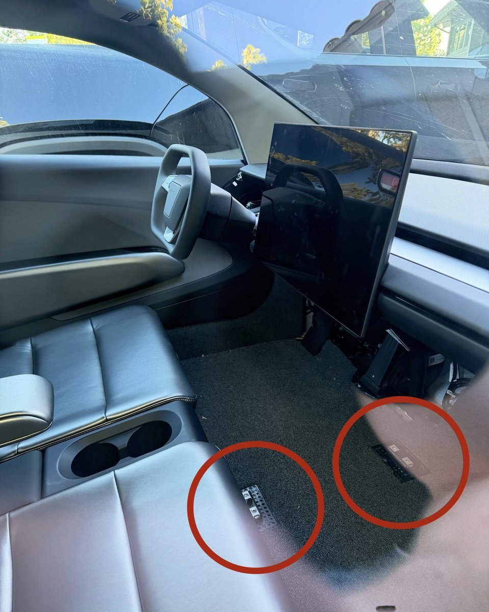 TeslaZoa tweet media