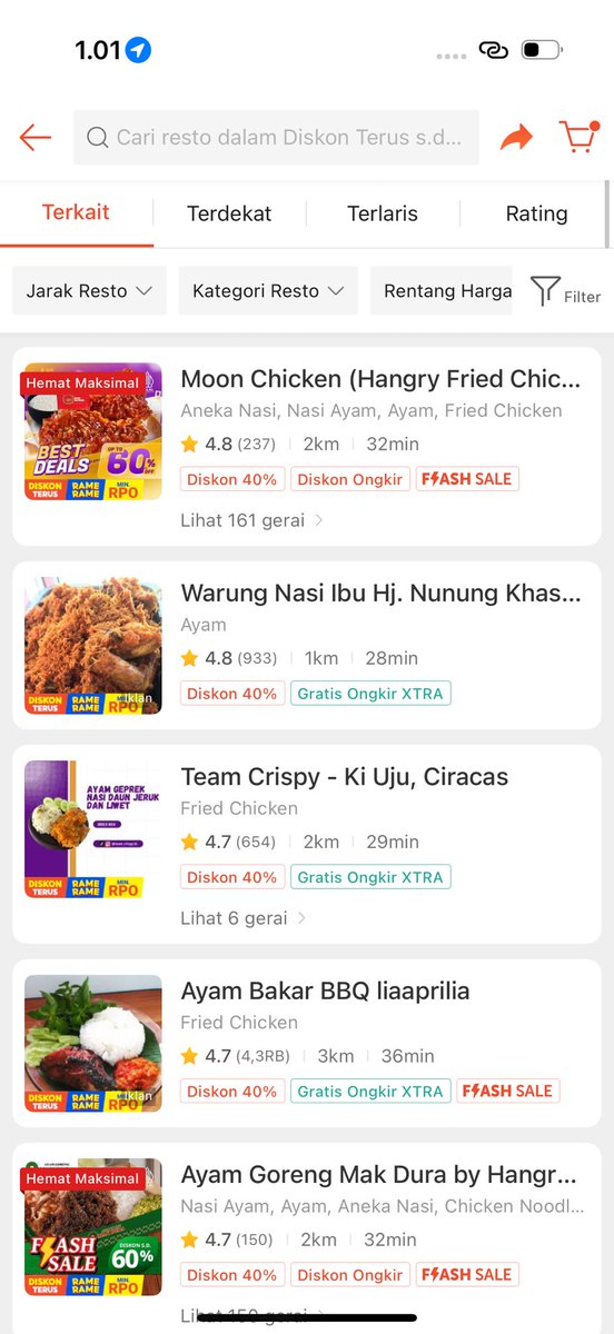 massull_'s tweet photo. Di kota gua kayaknya gaada makanan selain ayam deh, liat di gofood atau shoopefood pilihannya masa ayam semua😒 lama lama jd anak ayam nih gua🐣 https://t.co/GA4nCMZ1Jv