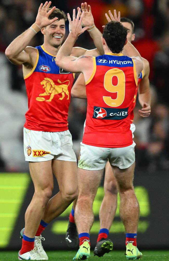 Two massive milestones this week, but one we need to give credit more so. 

Lachie Neale will play his 300th this weekend at the MCG against Melbourne. 

His resume reads: 
🏆 2 x Premiership player 
🧑‍✈️ 2 x Premiership captain
🥇 2 x Brownlow medalist 
 🇦🇺 4 x All Australian 
🤝
