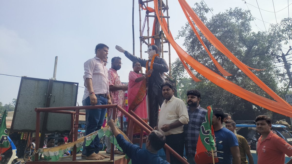 संविधान निर्माता, भारत रत्न बाबा साहेब डॉ. भीमराव अंबेडकर जी की जयंती पर, उन्हें कोटि-कोटि नमन। आइए, उनके आदर्शों को अपनाकर, जनकल्याणकारी योजनाओं का लाभ गरीब व जरूरतमंद तक पहुँचाने का संकल्प लें।
#DrBRAmbedkar #AmbedkarJayanti
<a href="/BJP4India/">BJP</a> 
<a href="/BJP4Jharkhand/">BJP JHARKHAND</a> 
<a href="/narendramodi/">Narendra Modi</a>