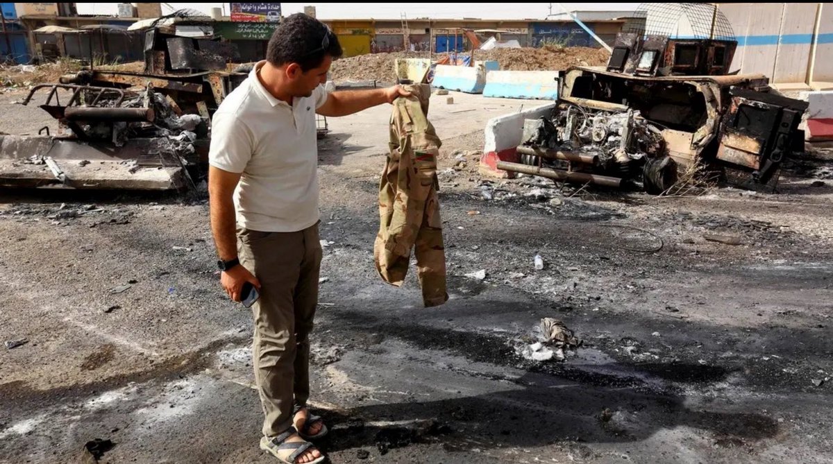 𝓐𝓵𝓲 tweet media