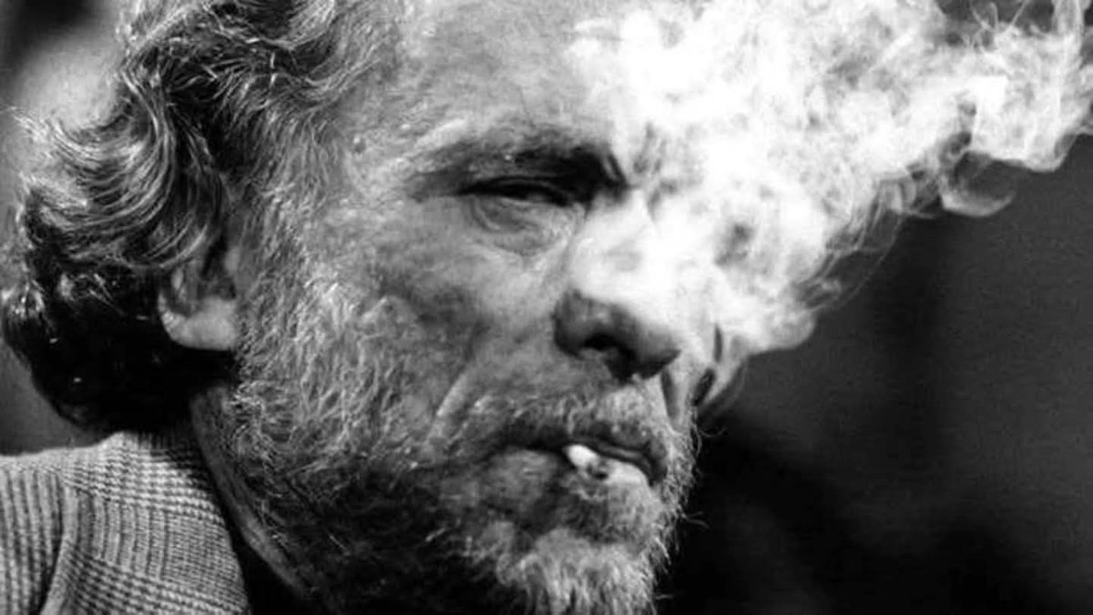 PacoCampagna's tweet photo. "Che fine ha fatto la semplicità? Sembriamo tutti messi su un palcoscenico e ci sentiamo tutti in dovere di dare spettacolo".

(Charles Bukowski) https://t.co/YiDgmHv8C8