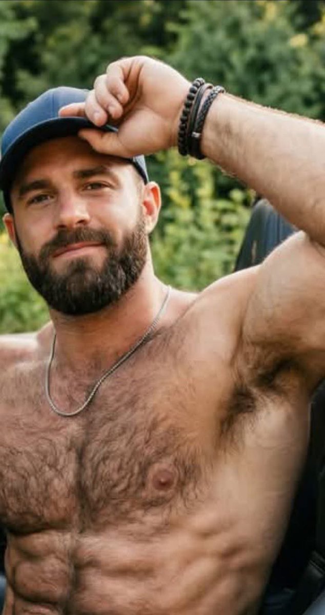 Hot Asian man for hairy daddy tweet media