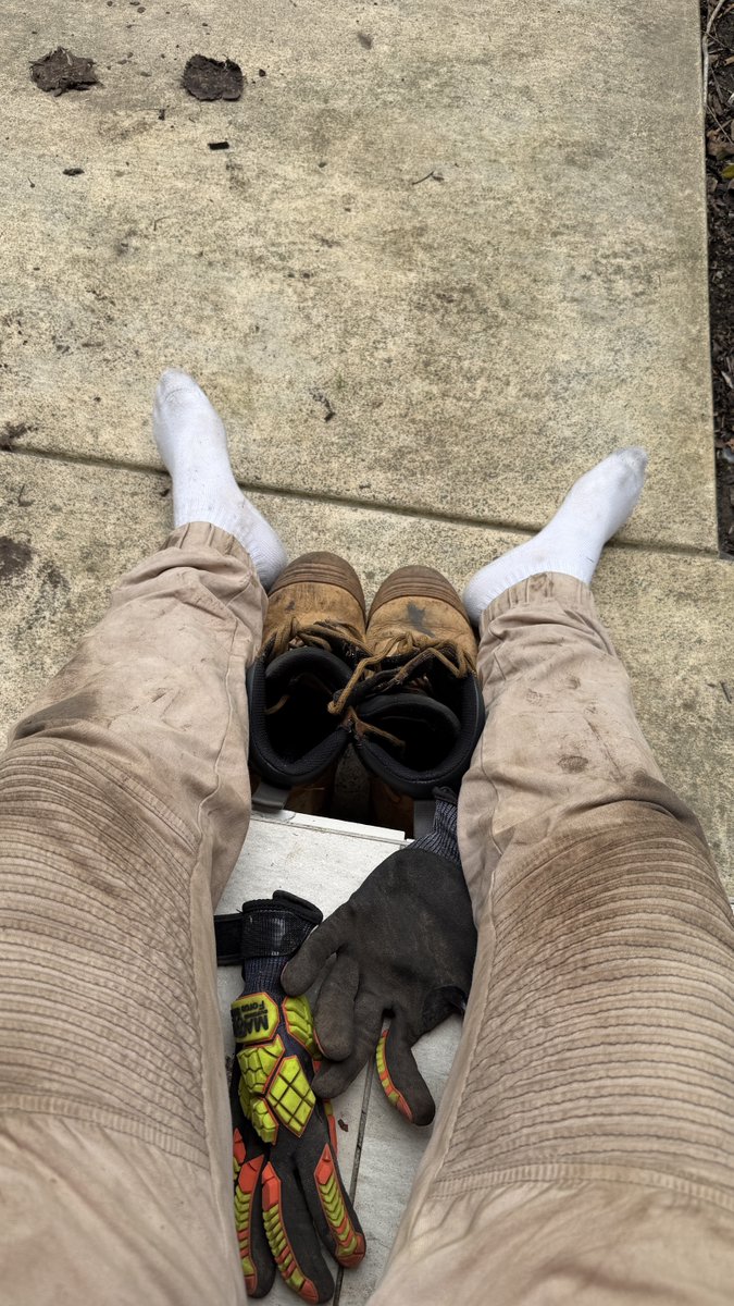 Airing the 🦶🧦 out in 30 degree heat 🔥🤥🥵