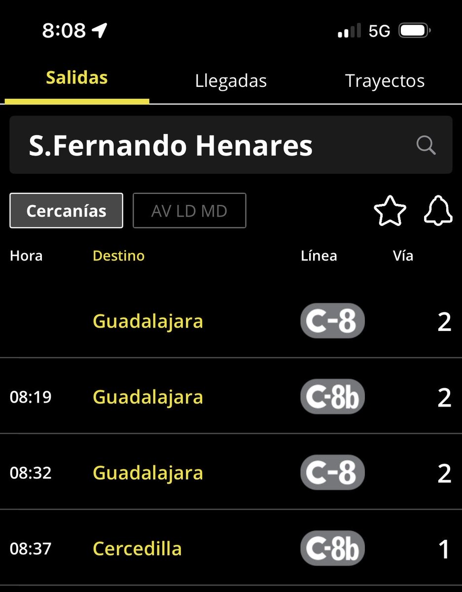 JPalmeraT's tweet photo. @CercaniasMadrid puede alguien explicar cómo es posible que un día de labor en una de las líneas más concurridas haya 30 minutos de espera entre tren y tren? Y nos quitáis los civis que cubrían ese hueco. ¿Qué payaso dirige este circo? Basta ya de tomarnos el pelo! https://t.co/r3cT4pLTfb