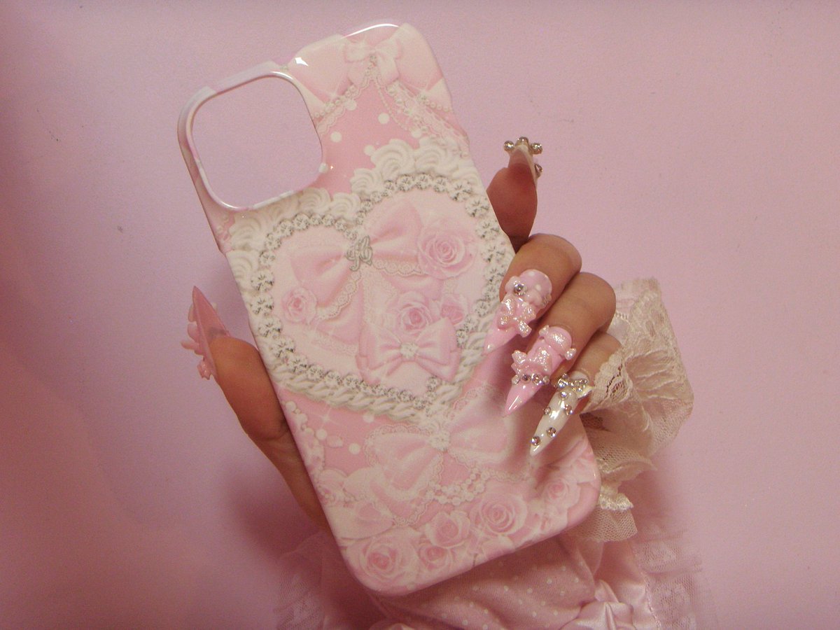 SHUSHUCHERRY tweet media