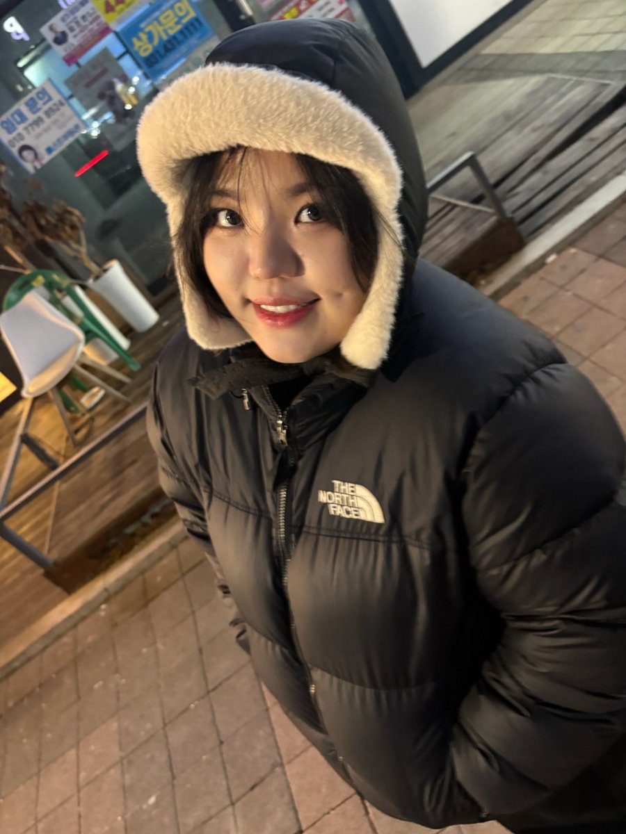 바위너구리 tweet media