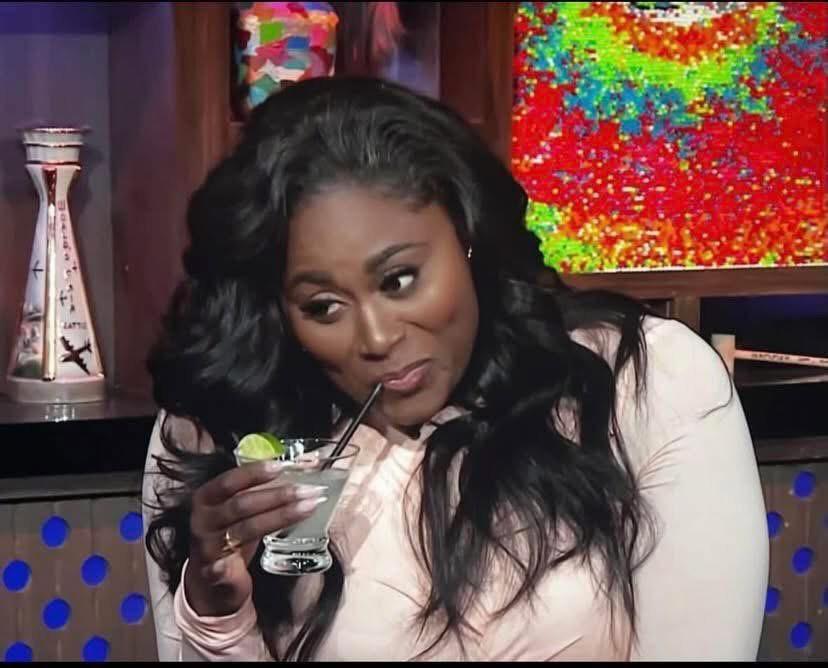 ✨💩 on these walls ray✨ tweet media