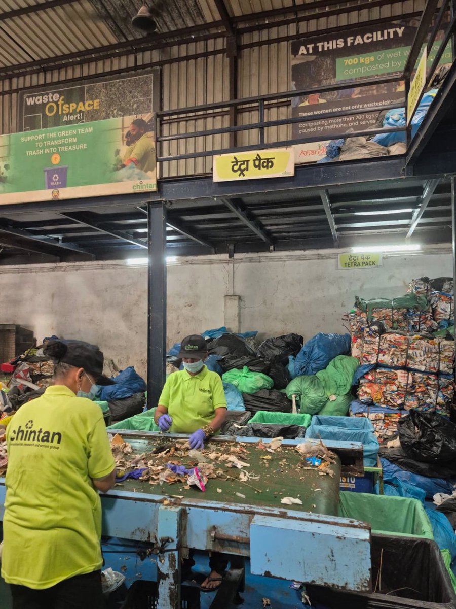 FranceinIndia's tweet image. French Senators of 🇫🇷🇮🇳 Interparliamentary Friendship Group visited a waste sorting centre run by NGO @ChintanIndia, working on waste, recycling &amp;amp; advancing circular economy.

They highlighted civil society’s role in inclusive solutions &amp;amp; tackling single-use #plastic.