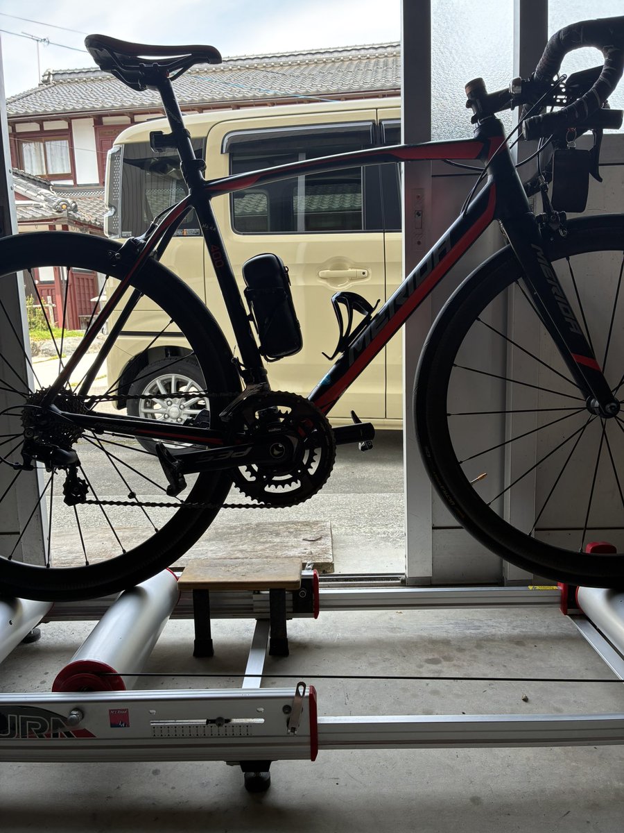 トシch tweet media