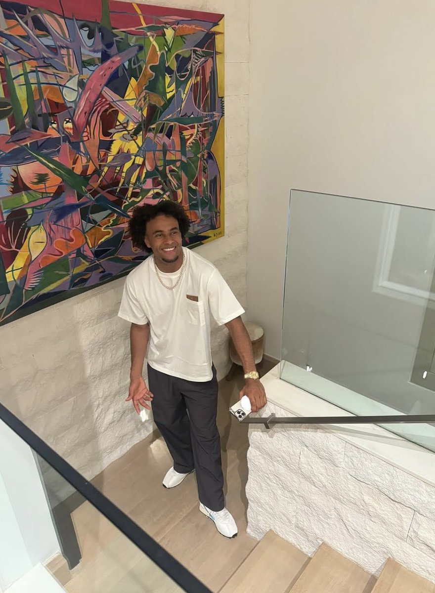 Joshua Zirkzee tweet media