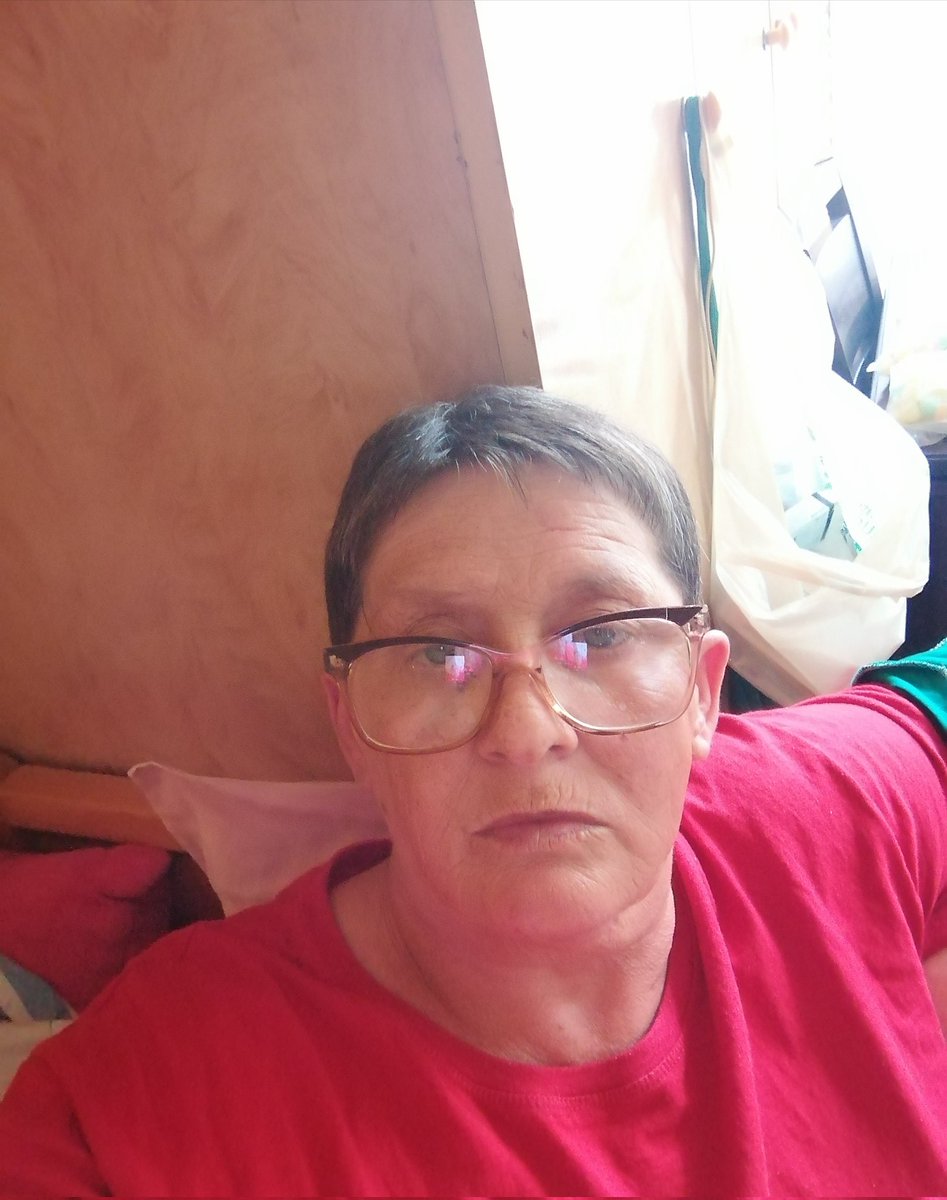 Meni svaka poruka zivot znaci, pa molim sve moje twiterase, ako ste u mogućnosti da mi pomognete da nastavim lecenje 1016 na 3030. ❤️