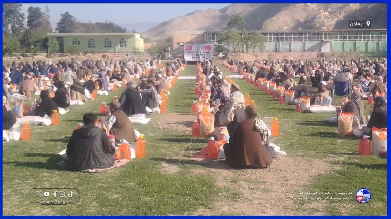 د بغلان ولایت له پېښو سره د مبارزې آمادګۍ ریاست ۴۰۰ سېلاب ځپلو، راستنېدونکو او د معلولینو کورنیو ته خوراکي مرستې ووېشلې