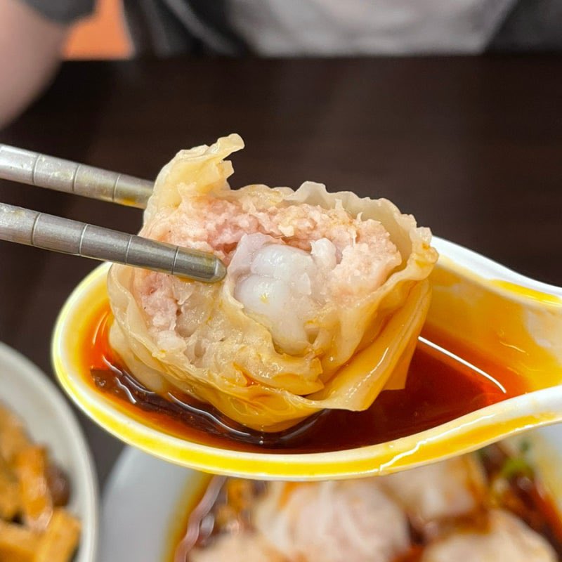 deearma's tweet photo. 📍高雄一品鮮蝦扁食

대만 타이베이 새우만두랑 동파육덮밥 맛집 (송차이님 추천 맛집 지도에 있었어용 ,, 🩷)
낯선 음식 잘 못먹는 편인데도 맛있고 부담없었어요 새우만두 느끼할 줄 알았는데 고소하고 부드러움.ᐟ.ᐟ 가격도 매우 저렴쓰 . . . https://t.co/uebifAEQuQ