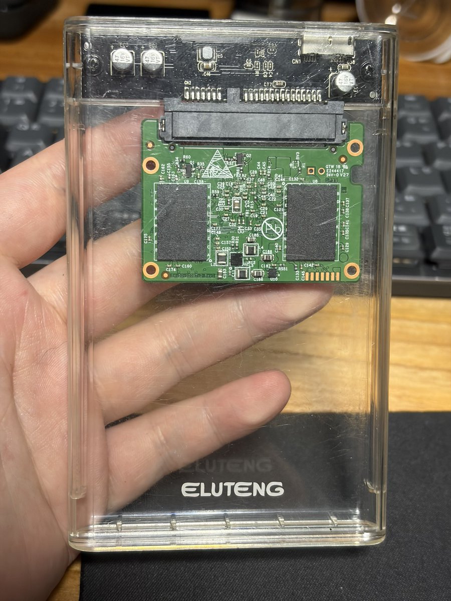 ハンカチ tweet media